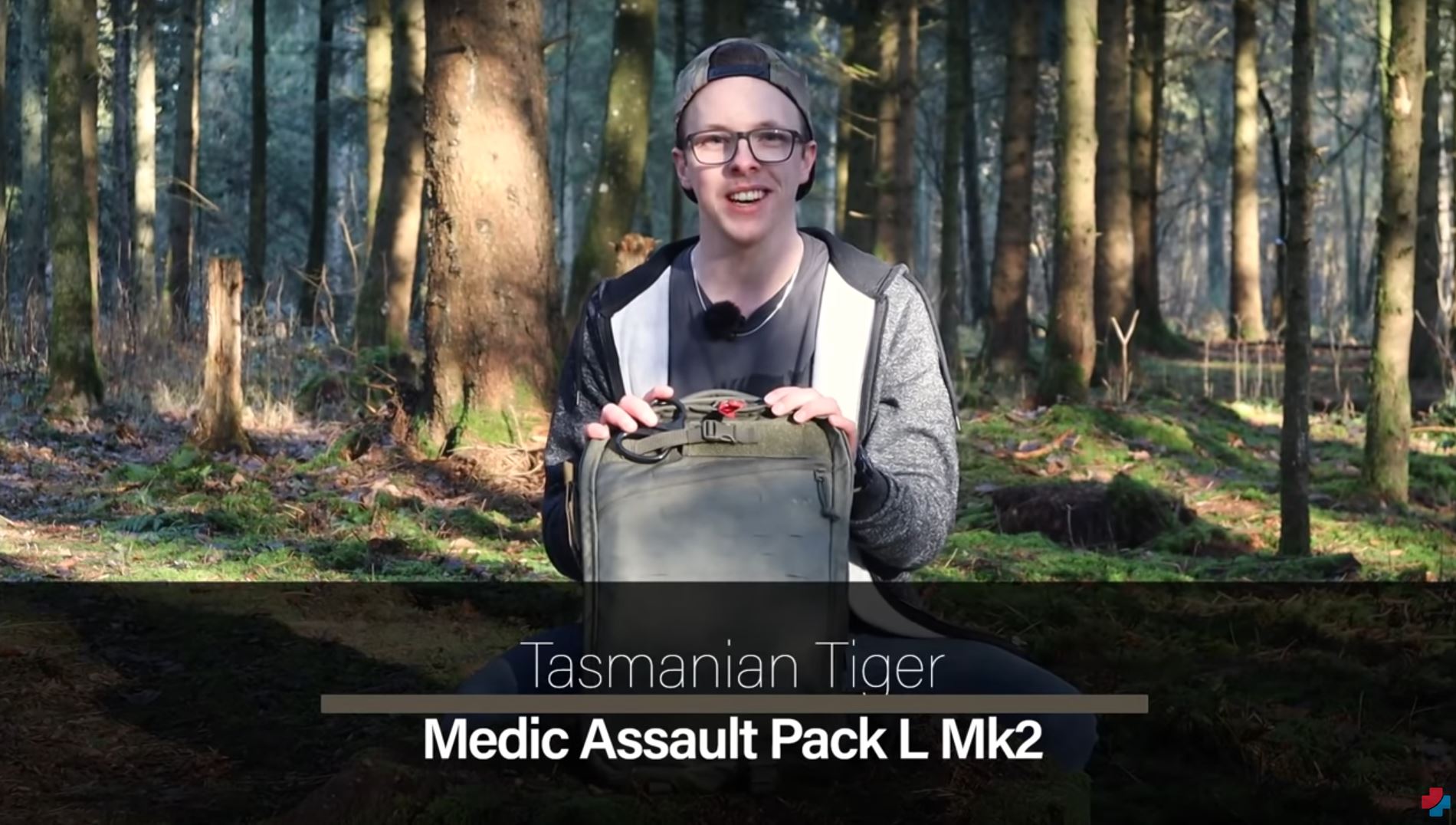 In seinem YouTube-Video präsentiert Bavaria Medic den taktischen Einsatzrucksack TT Medic Assault Pack L MK 2 von Tasmanian Tiger.